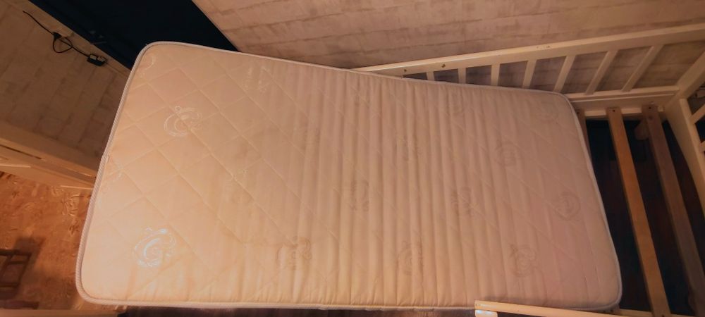 Детская кровать 160х70 с матрасом