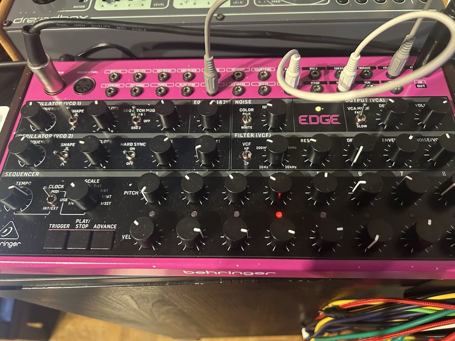 Behringer Edge na garantia