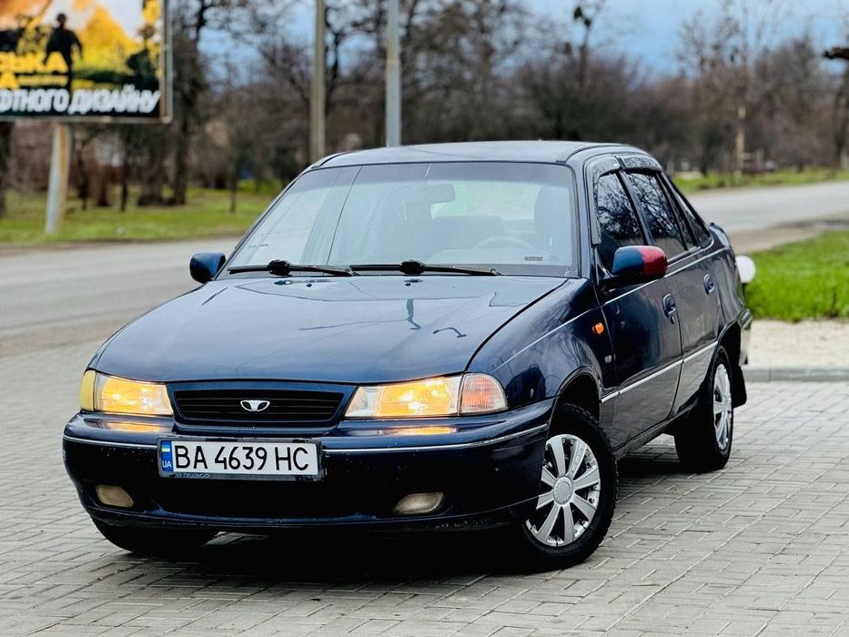 Продам автомобиль Daewoo Nexia 2001 год 1.5 бензин четвёртый газ