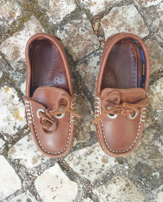 Sapatos vela tamanho 24