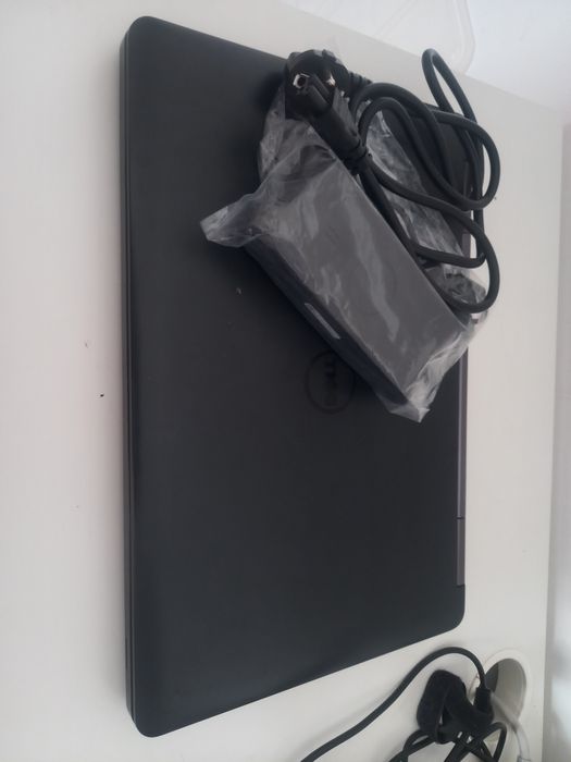 Portatil Dell Latitude E5540  i5 2.3 GHz sem Bateria PEÇAS