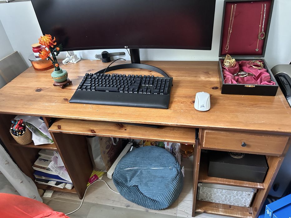 Biurko Ikea Hemnes sosnowe
