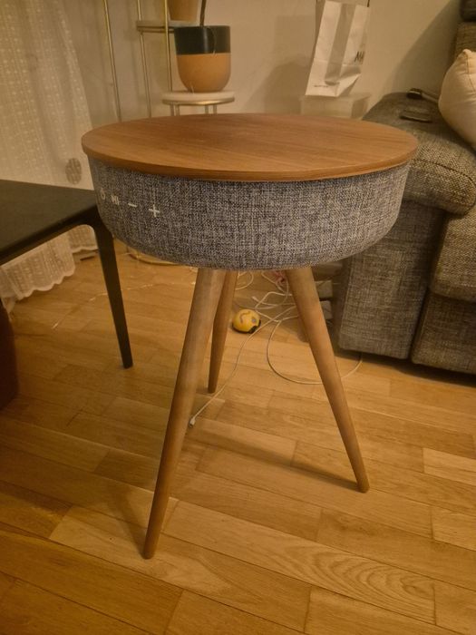 Stolik kawowy Blaupunkt z głośnikiem- nie działa