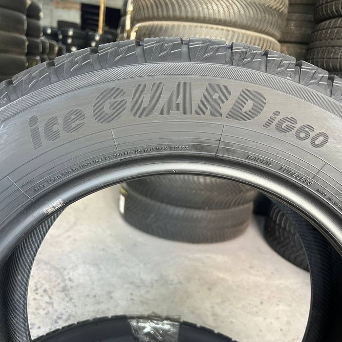 Зимова резина бу 215/60 R16 Yokohama Ice Guard IG60 арктична 7 мм пара або комплект