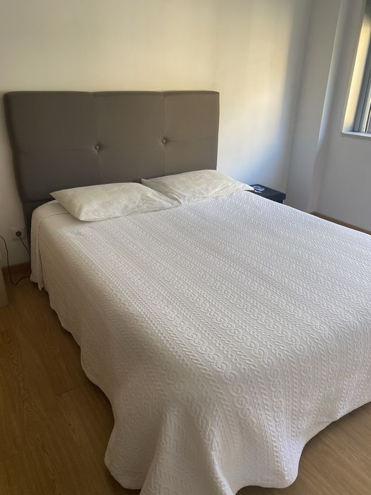 Cama casal confortável
