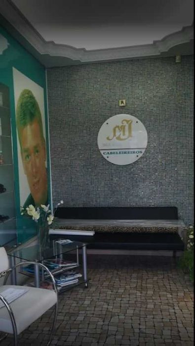 Procura-se Técnica em unhas de gel/gelinho para salão