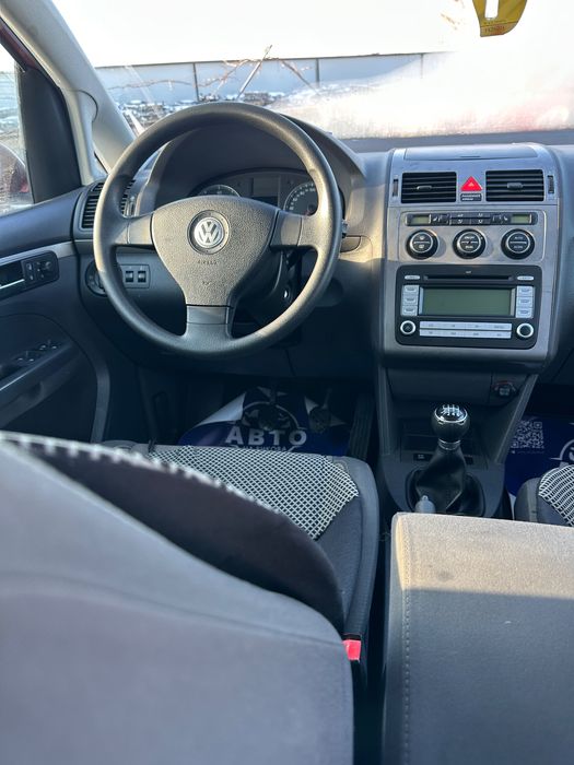 Продам Volkswagen Touran 2006 рік можлива розстрочка, кредит, обмін!