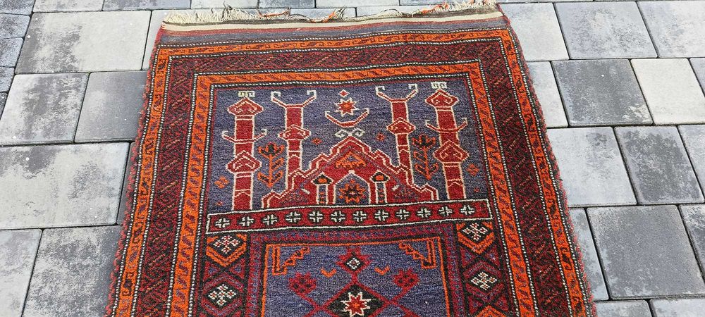 Afgański Dywan Modlitewny BALUCH – Ręcznie Tkany | Wełna | Vintage
