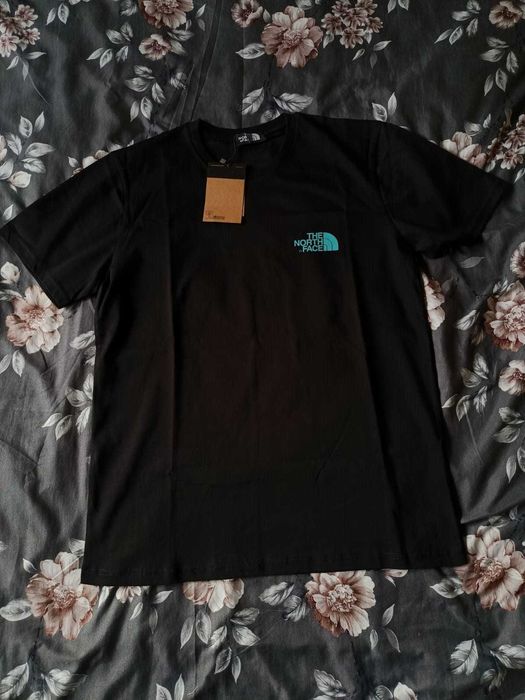 T-shirt bawełniany The North Face, czarny L regular fit