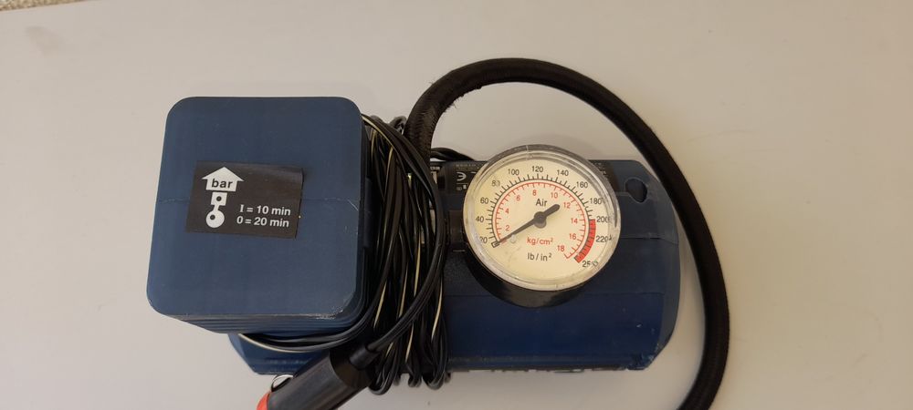 Compressor de isqueiro EINHELL de 12V