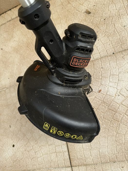 Aparador Eléctrico Black & Decker