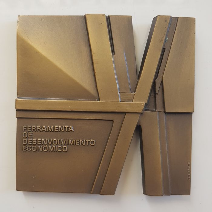 Medalhões bronze vários