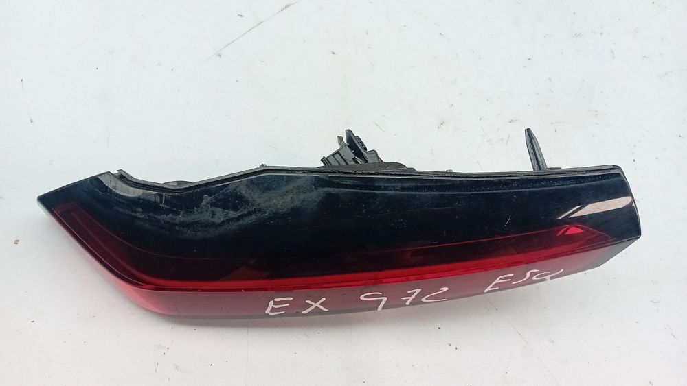 Farolim da mala esquerdo CITROËN C4 III