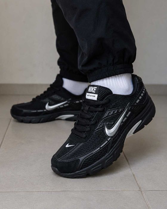 Кросівки Nike Initiator чорні сітка унісекс 37-41 без передоплати