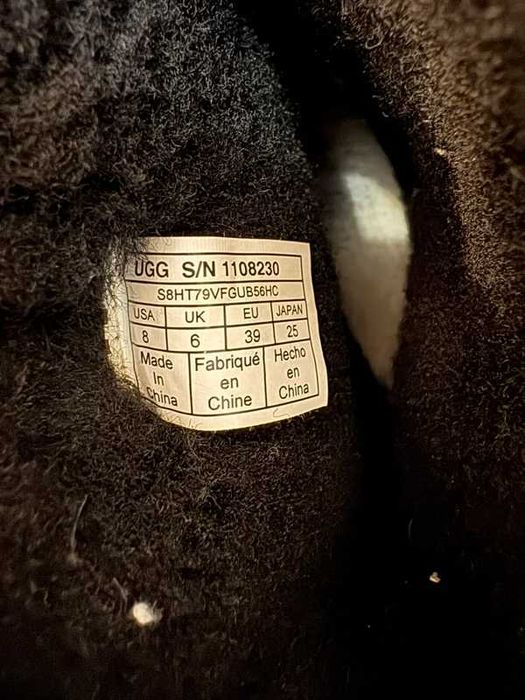UGG Classic Short Ugg Rubber Logo 39 śniegowce damskie botki zimowe