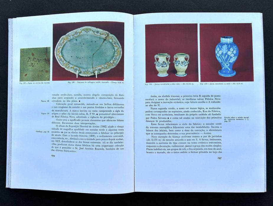 Livro de Faiança Portuguesa: Séculos XVIII-XIX do Arthur de Sandão