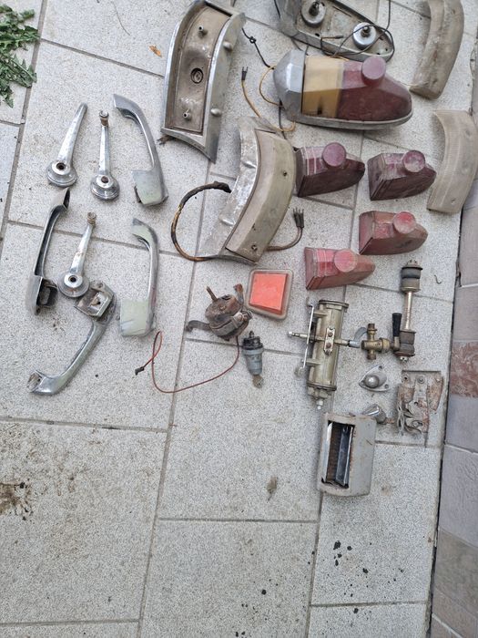 Запчастини газ 21-24