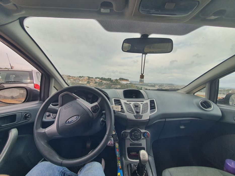 Ford fiesta 1.2 5 lugares