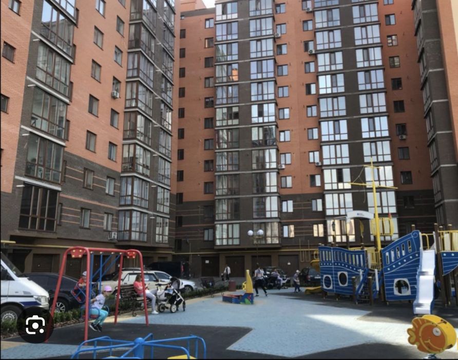 ЖК"Сімейний",Є СВІТЛО,зал.вокзал,Тяжилів,1-кім.квартира подобово