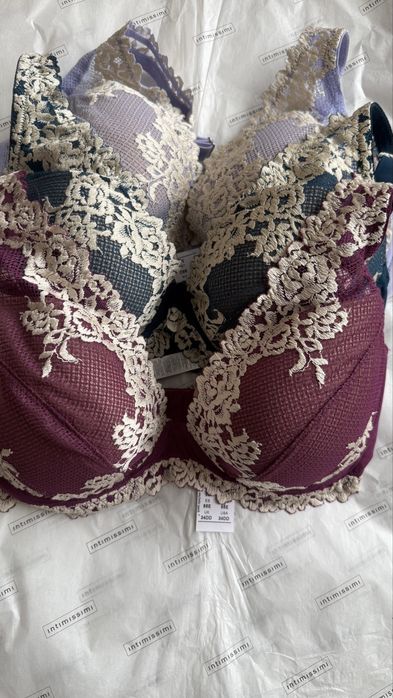 Лімітований комплект білизни від італійського бренду Intimissimi