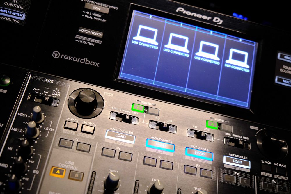 Kontroler Pioneer DJ DDJ-RZX + Case (Rekordbox, Flightcase)