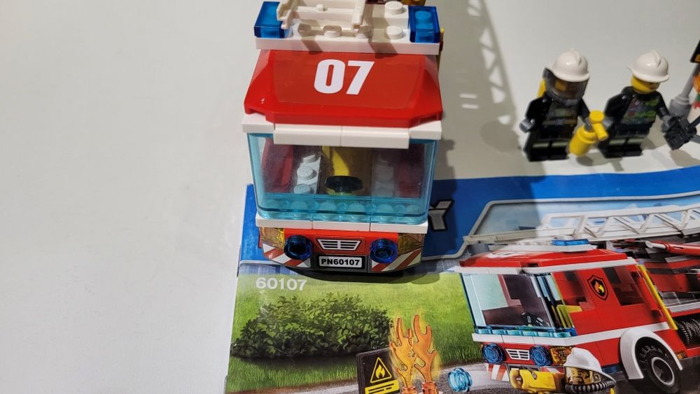 Klocki lego City 60107 Wóz strażacki.