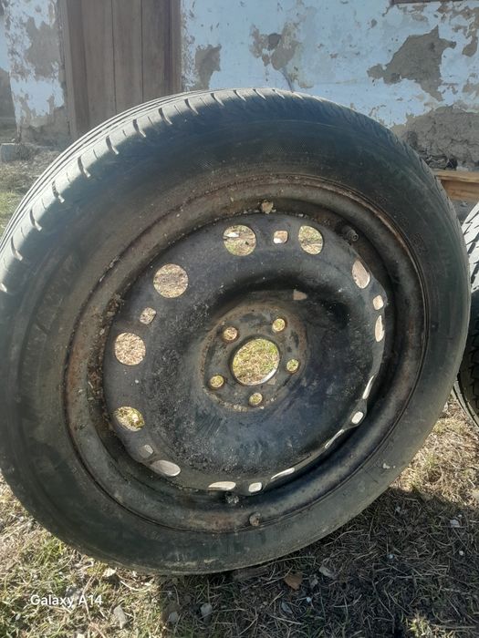 Продам резіну на шкоду