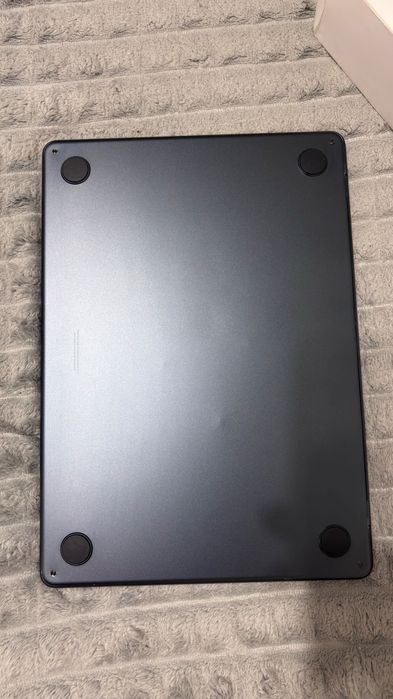 MacBook Air 13 2024 M3 16/256gb