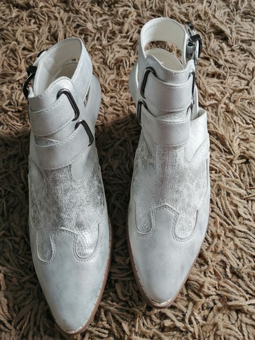 Buty La Bottine Souriante