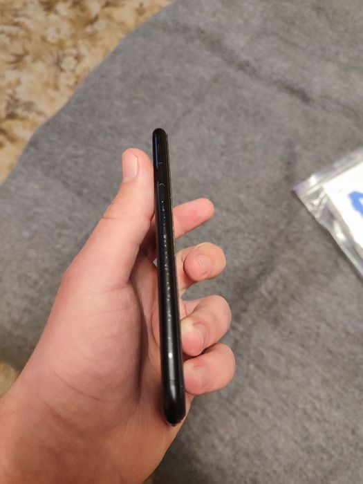 Продам iPhone SE2020 64gb 100% АКБ Noverlock