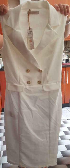 Vestido justo Rinascimento