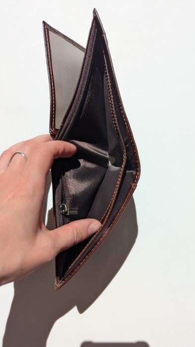 Чоловічий шкіряний гаманець