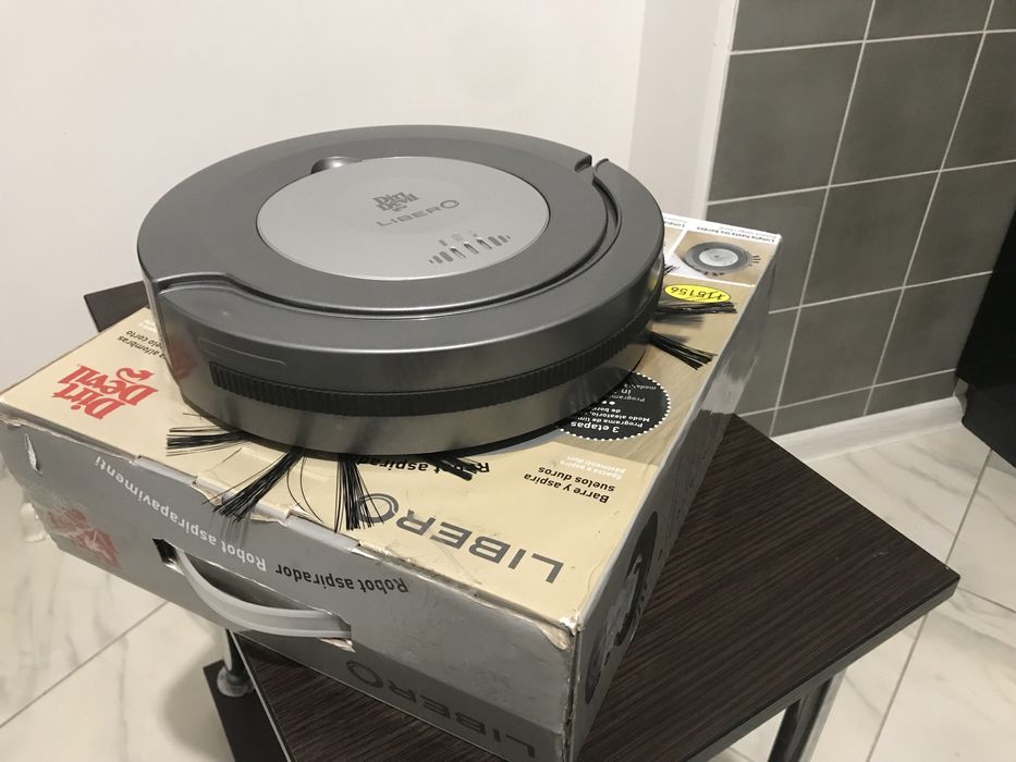 Робот Пылесос Dirt Devil Libero M606-3/Идеал