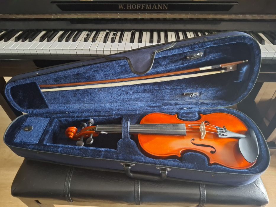 Violino 4/4 PRIMO – Afinado, com estojo, arco e resina