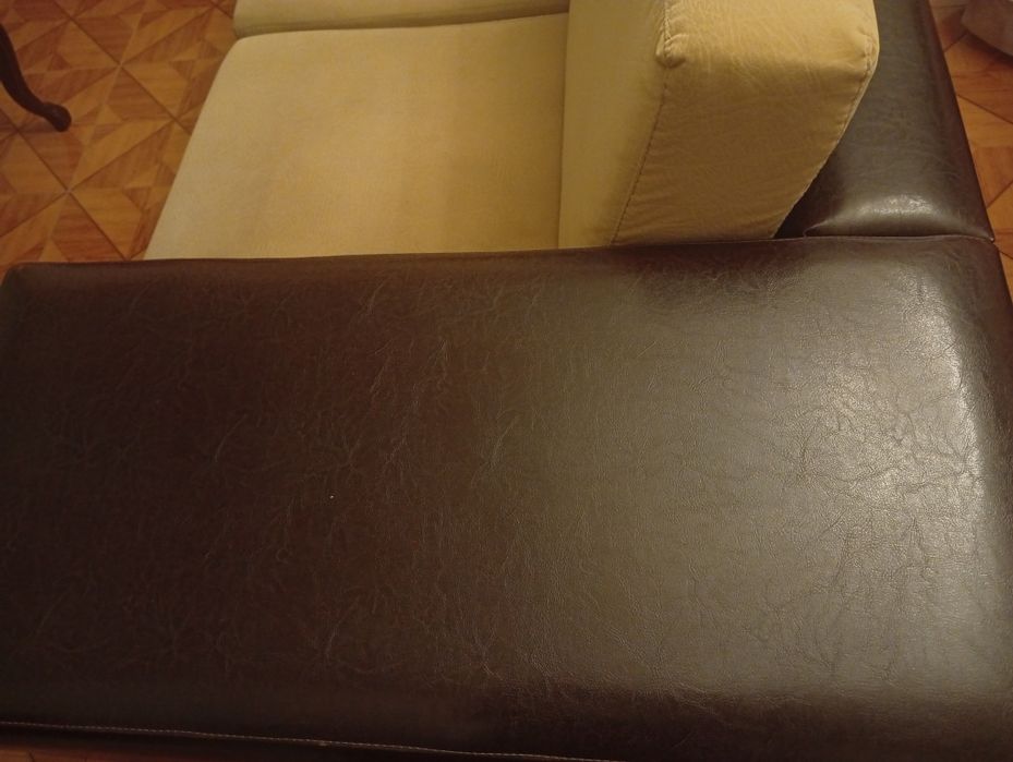 2 sofás em bom estado geral