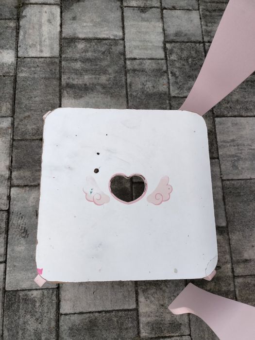 Mini toaletka wraz z krzesełkiem