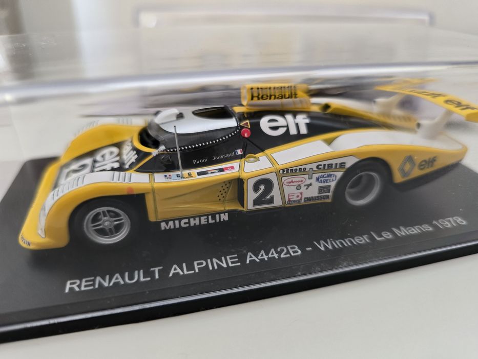 Le Mans 1/43 Porsche 956 e Renault A442B 1/43