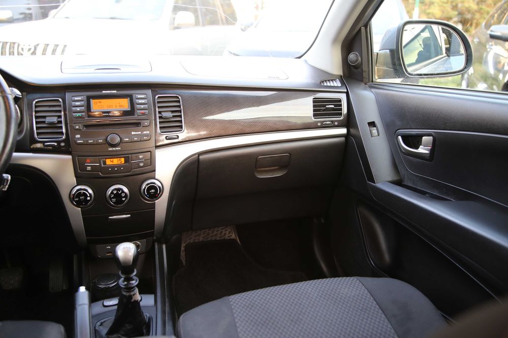 Автомобіль Ssang Yong Korando