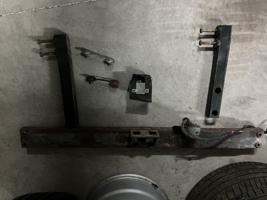 Gancho de Reboque Original Mercedes W210 W124 Carrinha e Carro