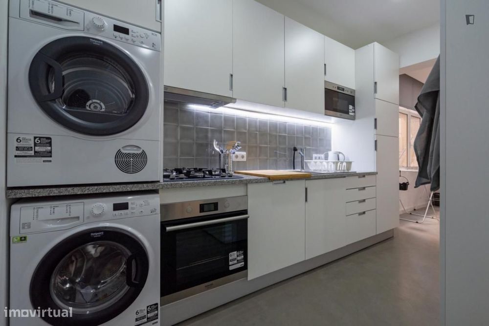 Quarto - localizado em Saldanha Lisbon