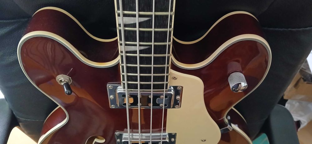 Baixo Harley Benton HB-60 WB  Bass