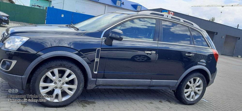 Автомобіль Opel Antara