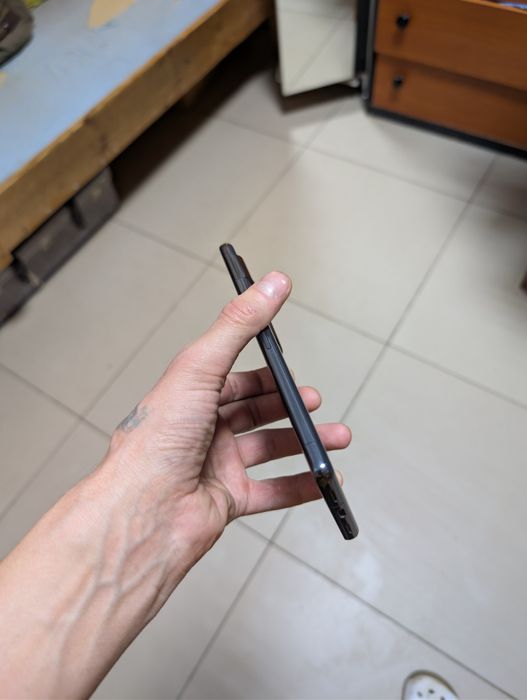 Гугл пиксель 7 про   12 /128  . БУ . 10000 гр