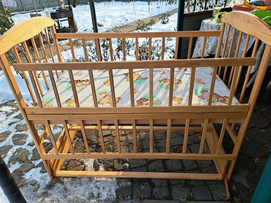 Продам ліжко дитяче з матрасом