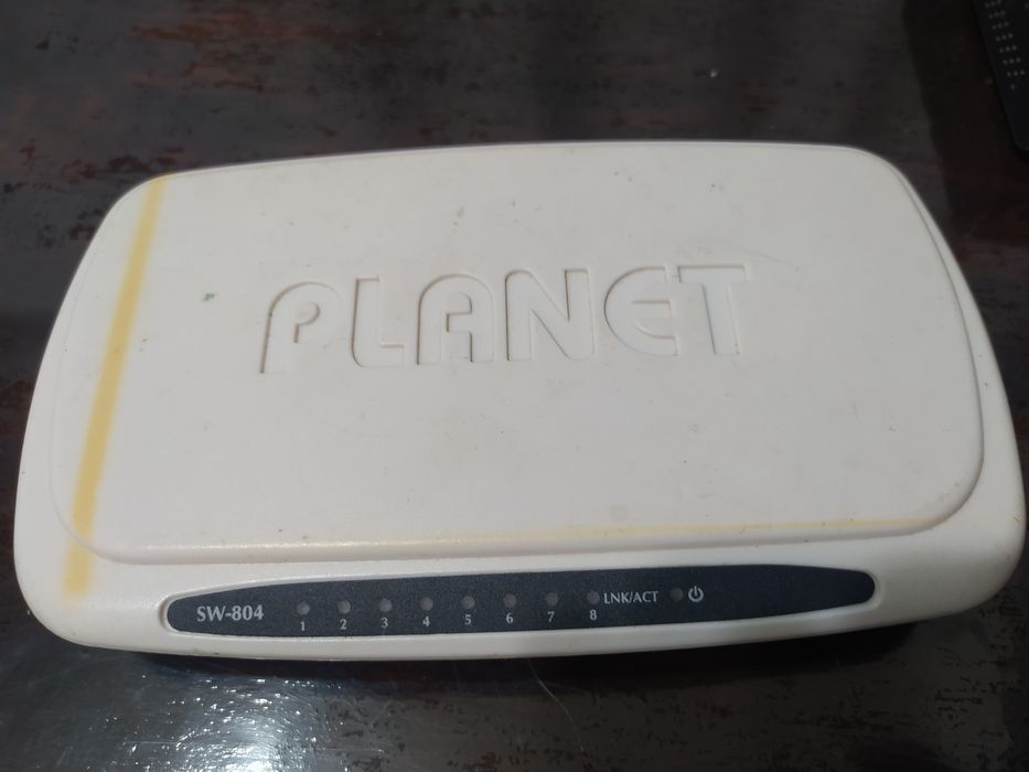 Свич HP/Planet/D-link