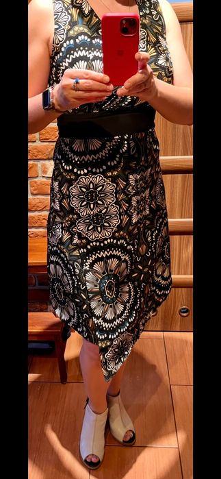 Sukienka asymetryczna Closet