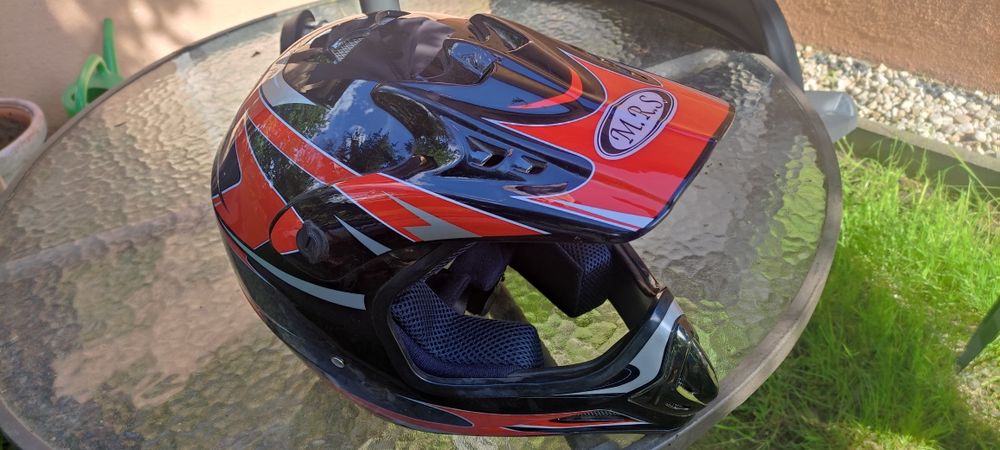 Kask crossowy M R S mało używany