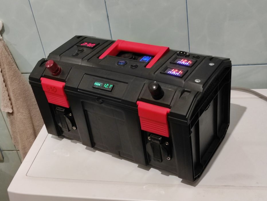 Зарядна стація під замовлення