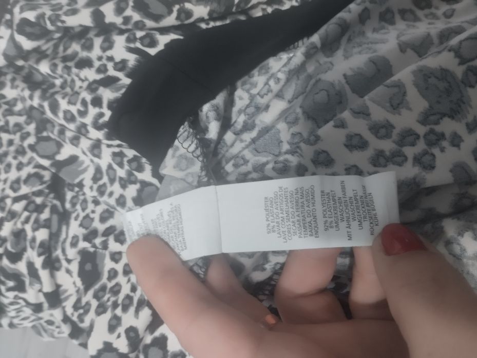 Sukienka w panterkę r.46