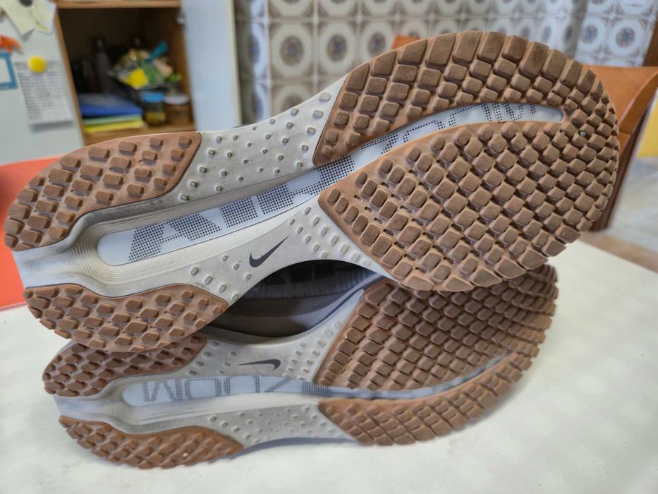 Sapatilhas Nike Pegasus Premium 42.5 usadas duas vezes compradas em Julho